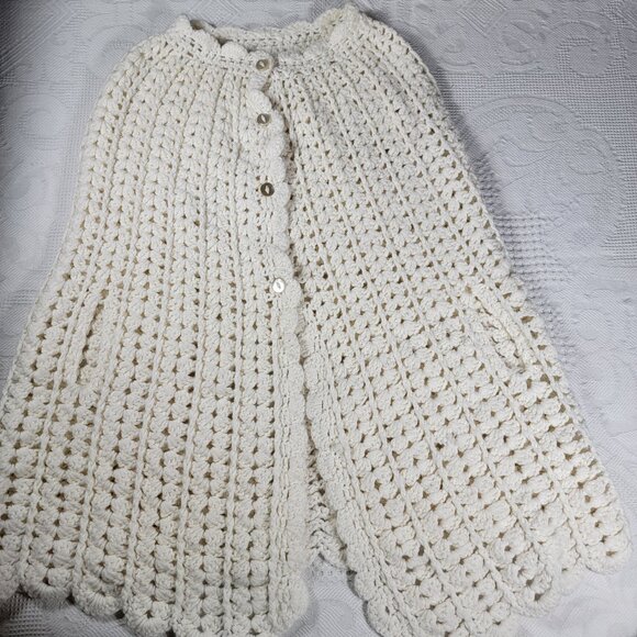 Vtg crocheted poncho shawl button front grandma hippie one size ivory arm holes - Picture 14 of 14